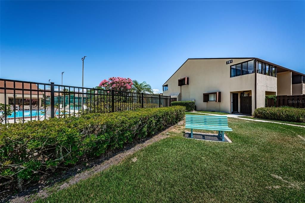 For Sale: $249,900 (2 beds, 2 baths, 930 Square Feet)