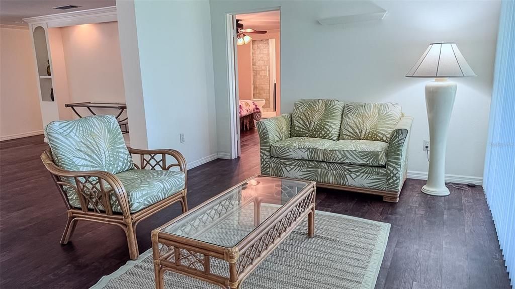 For Rent: $2,500 (3 beds, 2 baths, 1632 Square Feet)