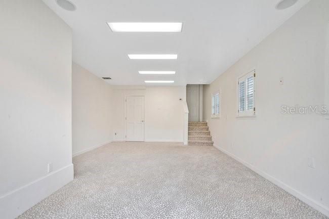 В аренду: $9,700 (4 спален, 5 ванн, 4392 Квадратных фут)