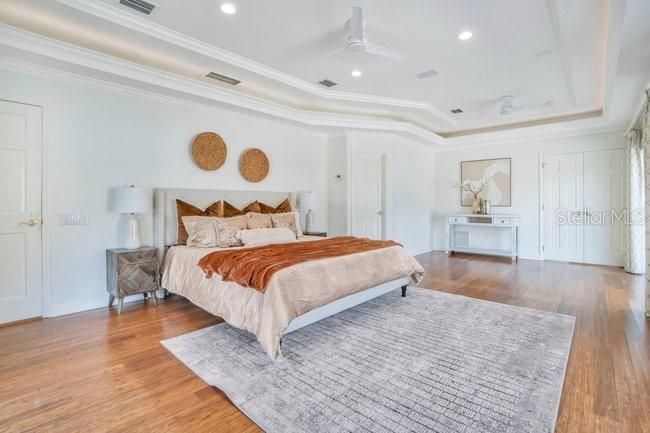 В аренду: $9,700 (4 спален, 5 ванн, 4392 Квадратных фут)