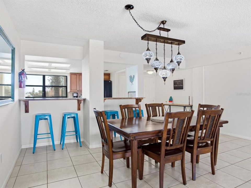 For Sale: $939,000 (3 beds, 2 baths, 2220 Square Feet)