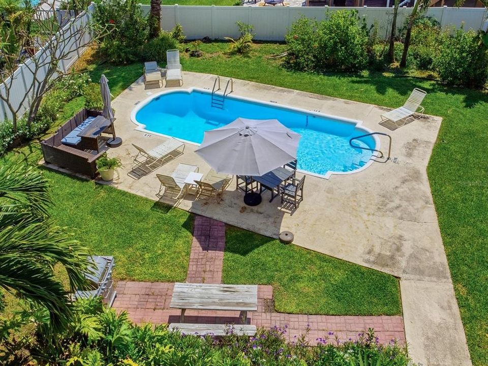 For Sale: $939,000 (3 beds, 2 baths, 2220 Square Feet)