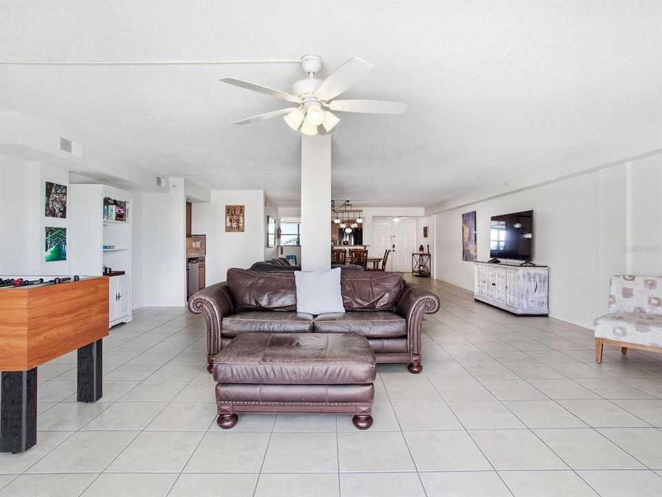 For Sale: $939,000 (3 beds, 2 baths, 2220 Square Feet)