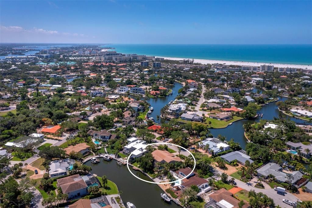 Active With Contract: $2,295,000 (3 beds, 2 baths, 2505 Square Feet)