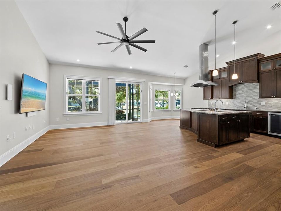 Active With Contract: $2,295,000 (3 beds, 2 baths, 2505 Square Feet)