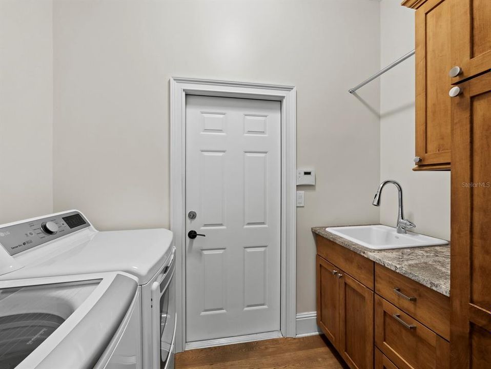 Active With Contract: $2,295,000 (3 beds, 2 baths, 2505 Square Feet)
