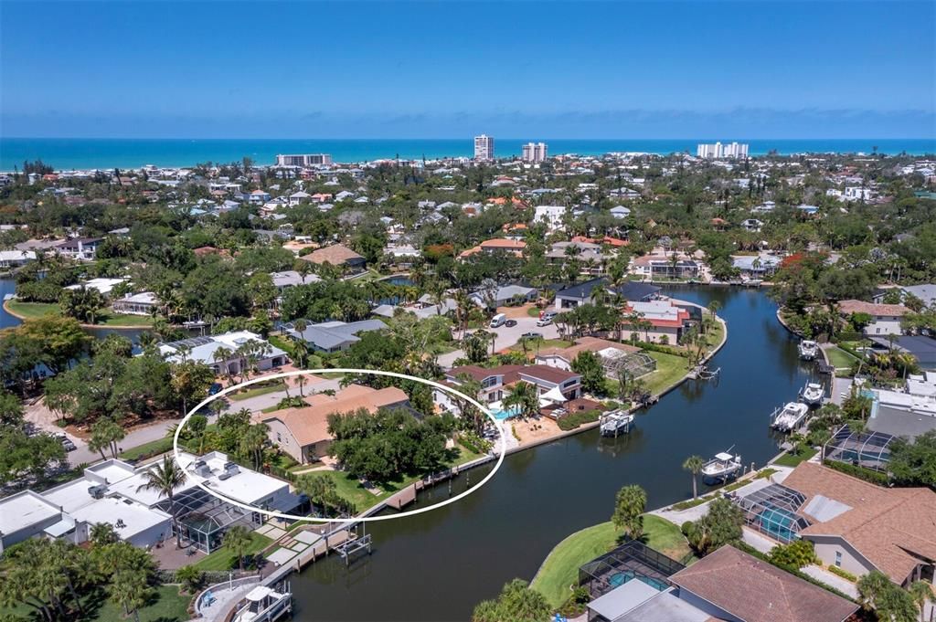 Active With Contract: $2,295,000 (3 beds, 2 baths, 2505 Square Feet)