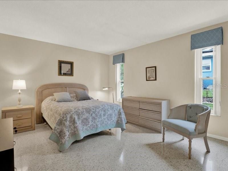 For Sale: $535,000 (3 beds, 2 baths, 1910 Square Feet)