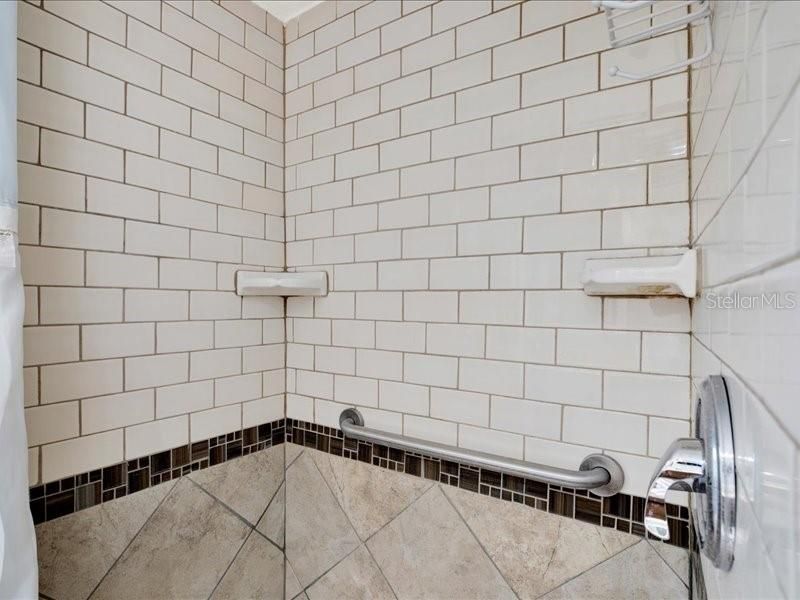 For Sale: $535,000 (3 beds, 2 baths, 1910 Square Feet)