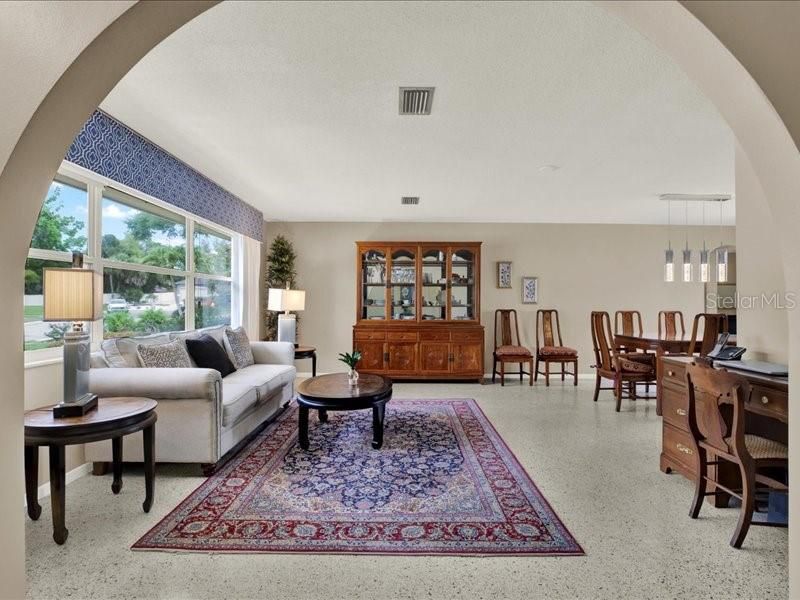 For Sale: $535,000 (3 beds, 2 baths, 1910 Square Feet)
