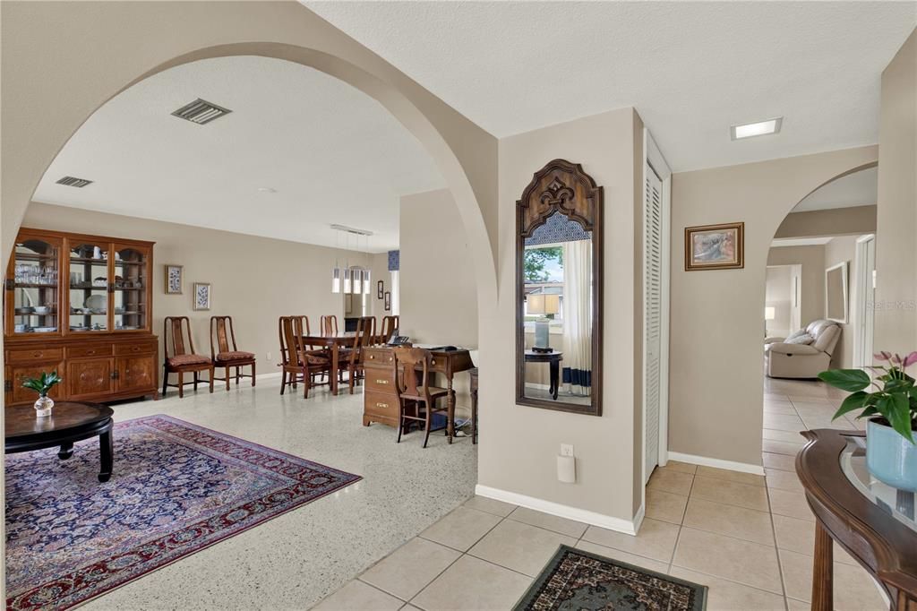 For Sale: $535,000 (3 beds, 2 baths, 1910 Square Feet)