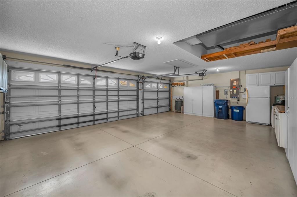 For Sale: $549,900 (4 beds, 2 baths, 2635 Square Feet)