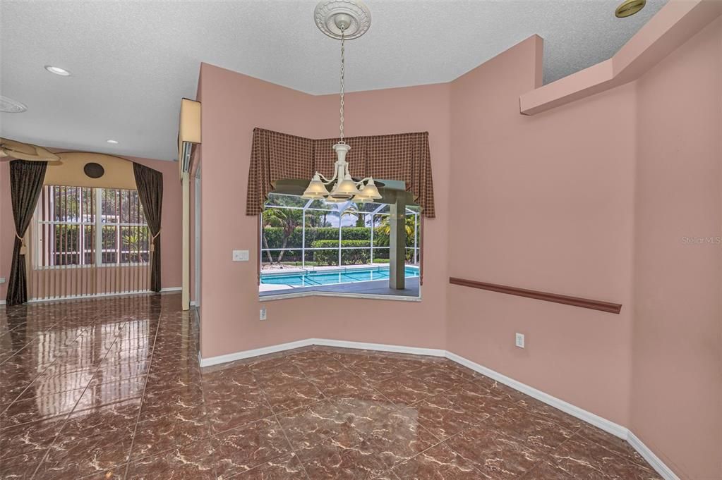 For Sale: $549,900 (4 beds, 2 baths, 2635 Square Feet)