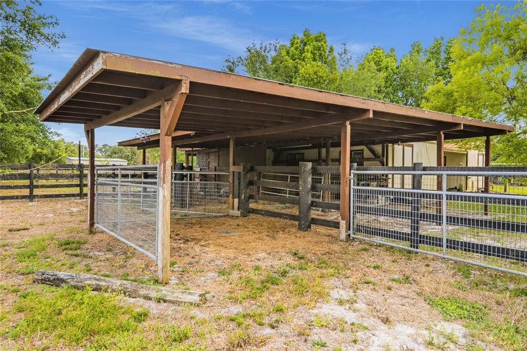 Activo con contrato: $625,000 (3 camas, 2 baños, 1984 Pies cuadrados)