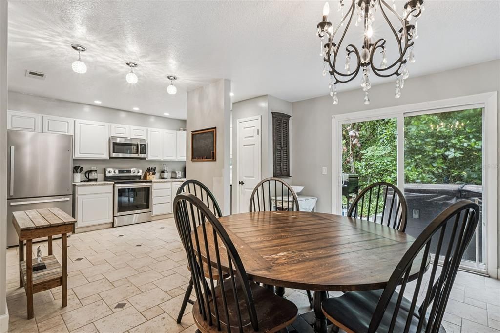 Active With Contract: $359,900 (3 beds, 2 baths, 1840 Square Feet)
