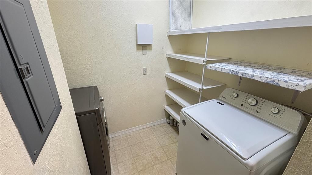 В аренду: $1,550 (2 спален, 2 ванн, 1048 Квадратных фут)