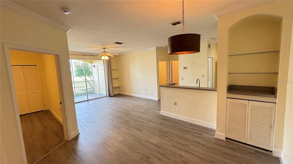 В аренду: $1,550 (2 спален, 2 ванн, 1048 Квадратных фут)