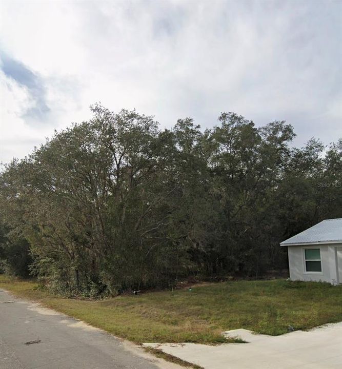 На продажу: $23,000 (0.23 acres)