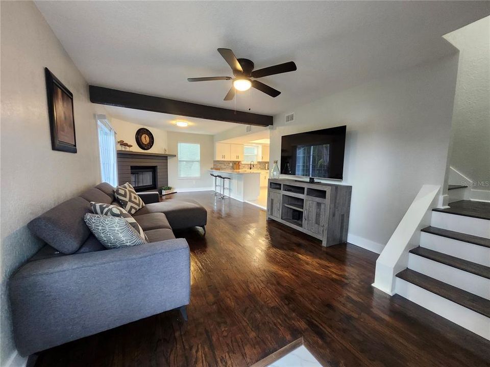 For Sale: $499,900 (3 beds, 2 baths, 1680 Square Feet)