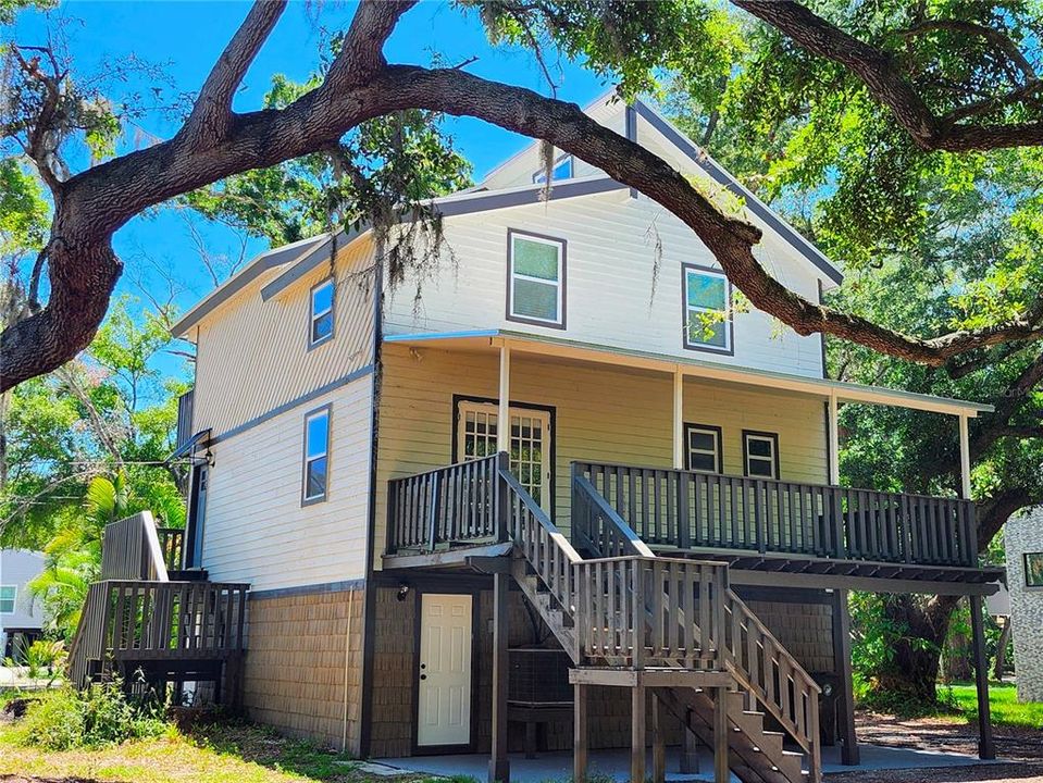 For Sale: $499,900 (3 beds, 2 baths, 1680 Square Feet)