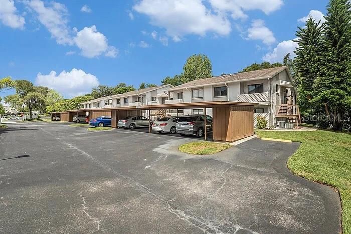 For Sale: $130,000 (2 beds, 2 baths, 1144 Square Feet)