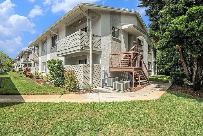 For Sale: $130,000 (2 beds, 2 baths, 1144 Square Feet)