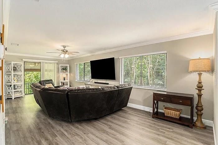 For Sale: $130,000 (2 beds, 2 baths, 1144 Square Feet)