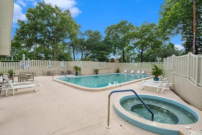 For Sale: $130,000 (2 beds, 2 baths, 1144 Square Feet)
