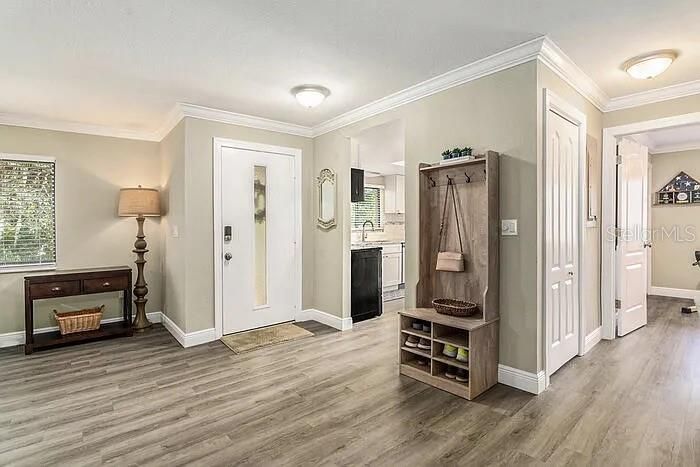 For Sale: $130,000 (2 beds, 2 baths, 1144 Square Feet)