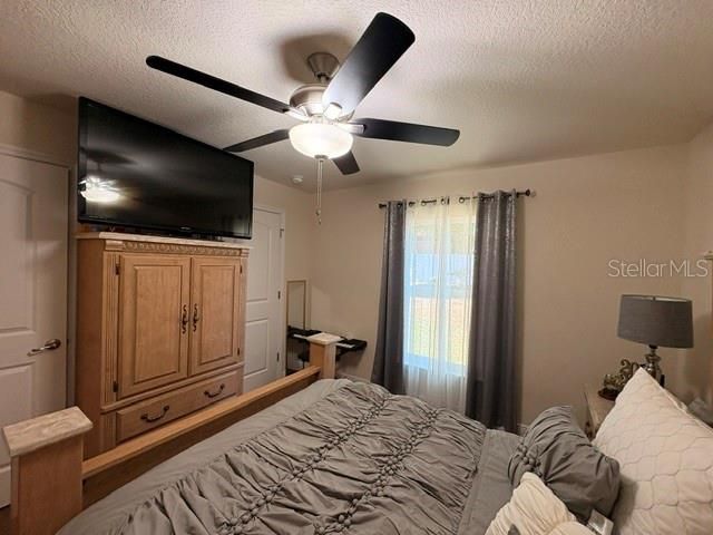 For Sale: $379,900 (4 beds, 3 baths, 2115 Square Feet)