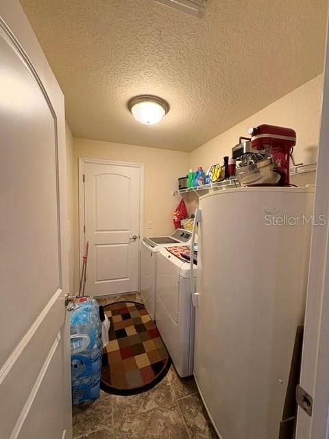 For Sale: $379,900 (4 beds, 3 baths, 2115 Square Feet)