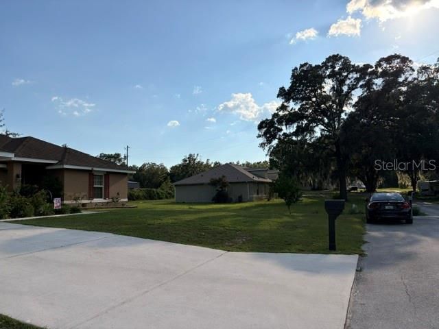 For Sale: $379,900 (4 beds, 3 baths, 2115 Square Feet)