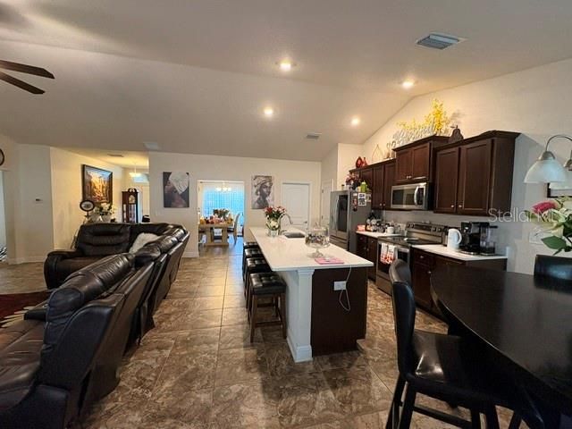 For Sale: $379,900 (4 beds, 3 baths, 2115 Square Feet)