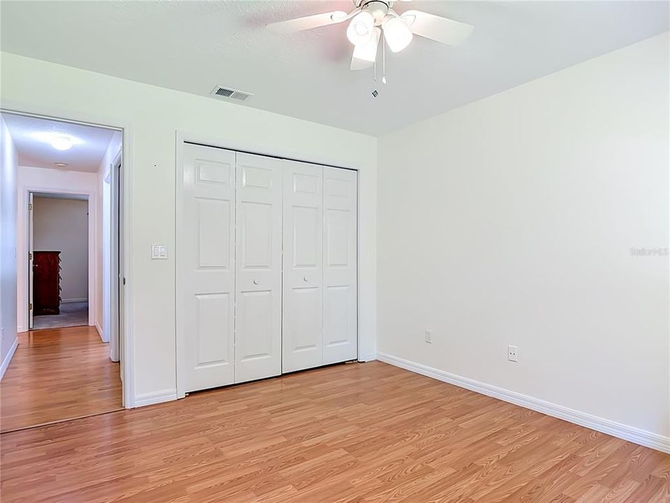 For Sale: $335,000 (3 beds, 2 baths, 1563 Square Feet)