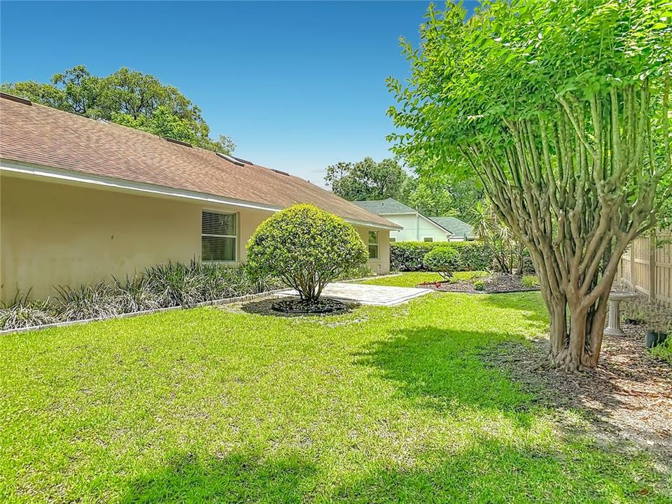 For Sale: $335,000 (3 beds, 2 baths, 1563 Square Feet)