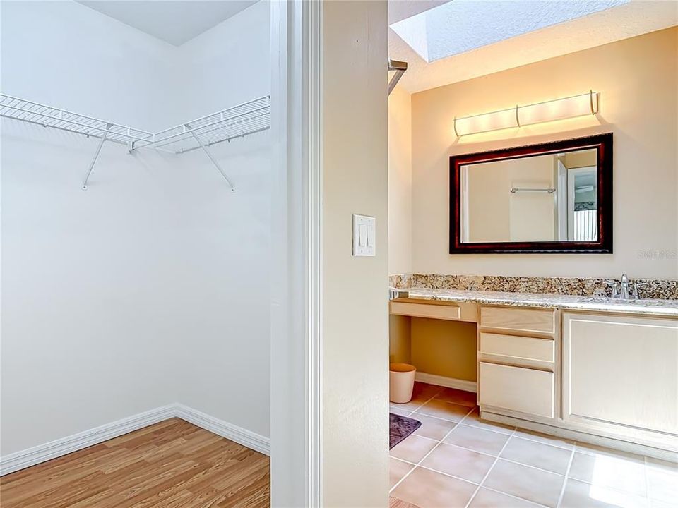 For Sale: $335,000 (3 beds, 2 baths, 1563 Square Feet)