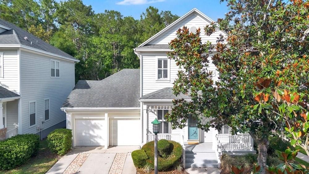For Sale: $999,000 (5 beds, 3 baths, 2800 Square Feet)