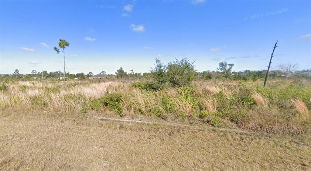 На продажу: $18,000 (0.50 acres)
