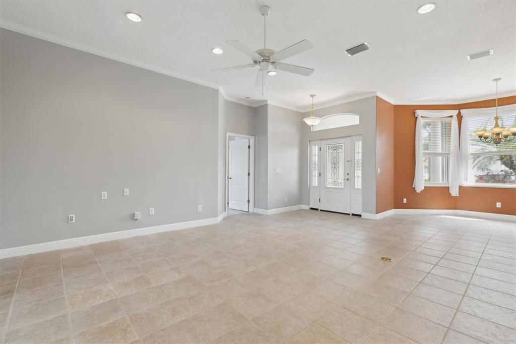 For Sale: $469,900 (3 beds, 2 baths, 2023 Square Feet)