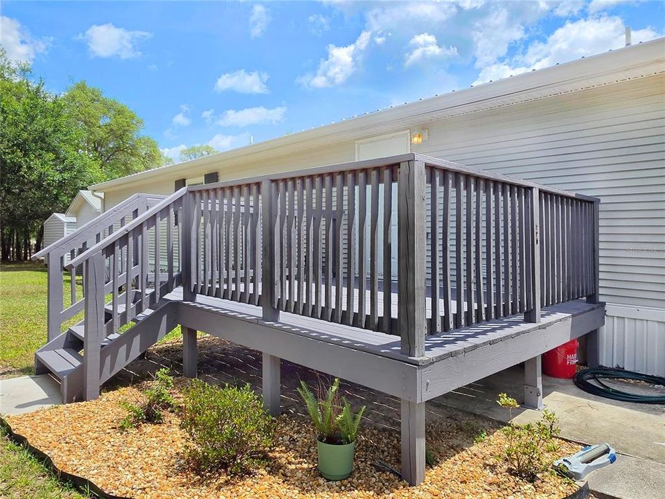 For Sale: $289,900 (3 beds, 2 baths, 1248 Square Feet)