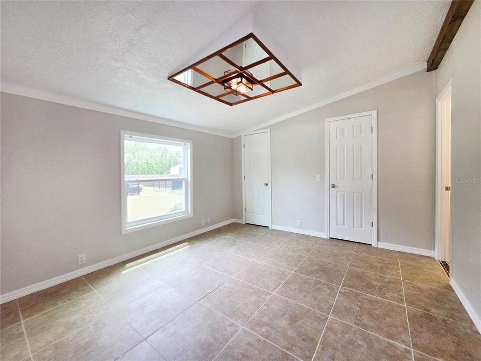 For Sale: $289,900 (3 beds, 2 baths, 1248 Square Feet)