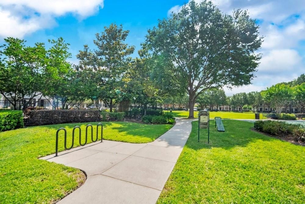 Activo con contrato: $690,000 (5 camas, 3 baños, 3390 Pies cuadrados)