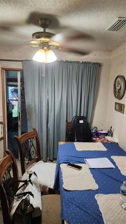 En Venta: $207,000 (3 camas, 1 baños, 1224 Pies cuadrados)