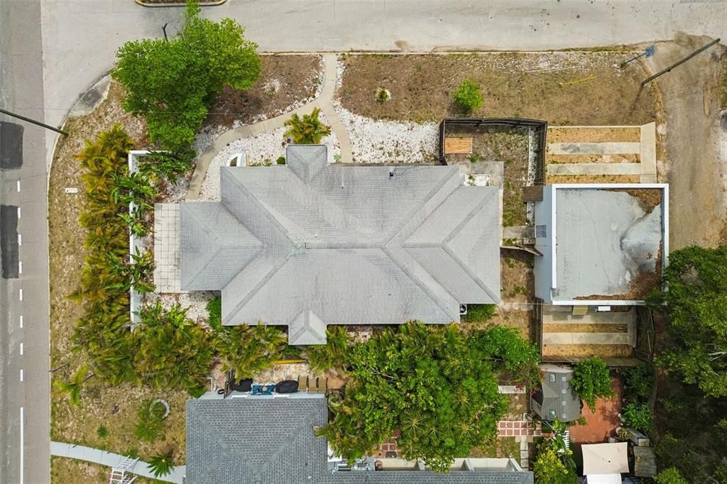 En Venta: $685,000 (2 camas, 0 baños, 1944 Pies cuadrados)