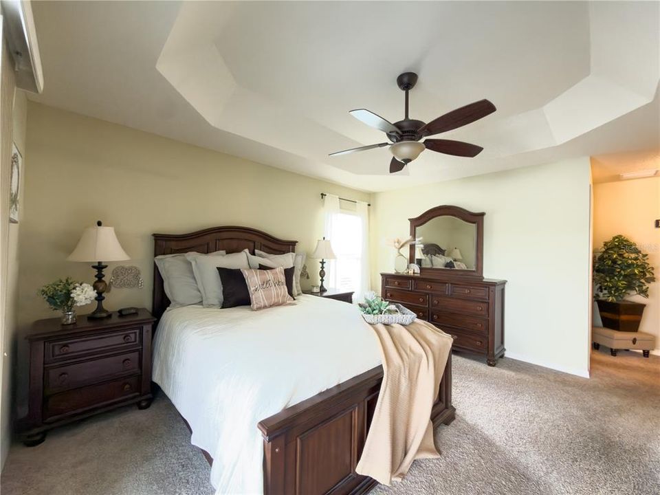 Activo con contrato: $399,000 (3 camas, 2 baños, 1652 Pies cuadrados)