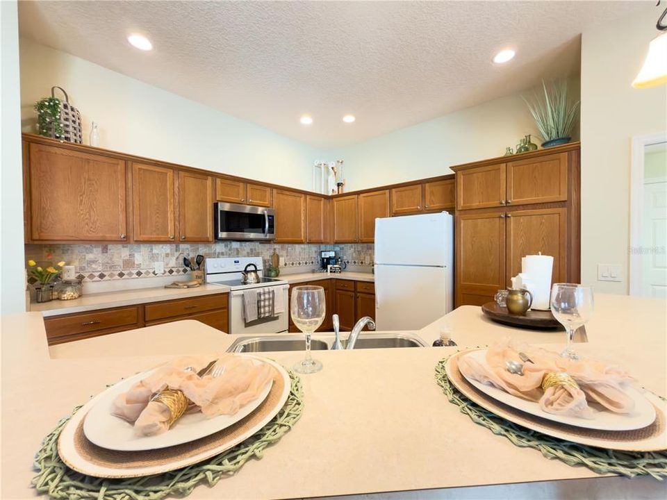 Activo con contrato: $399,000 (3 camas, 2 baños, 1652 Pies cuadrados)