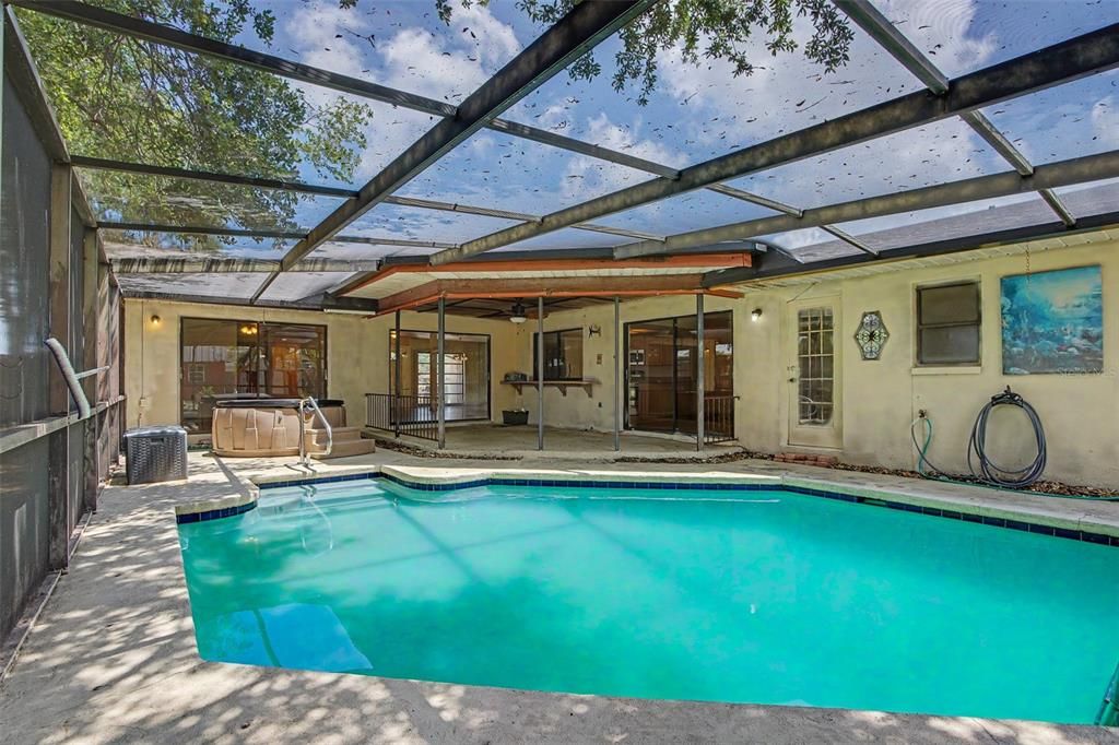 En Venta: $375,000 (4 camas, 3 baños, 2173 Pies cuadrados)