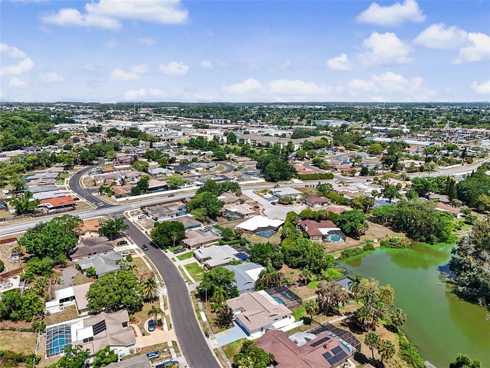En Venta: $375,000 (4 camas, 3 baños, 2173 Pies cuadrados)
