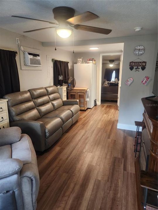 En Venta: $199,900 (2 camas, 1 baños, 594 Pies cuadrados)