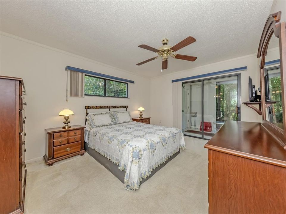 En Venta: $287,900 (3 camas, 2 baños, 1244 Pies cuadrados)